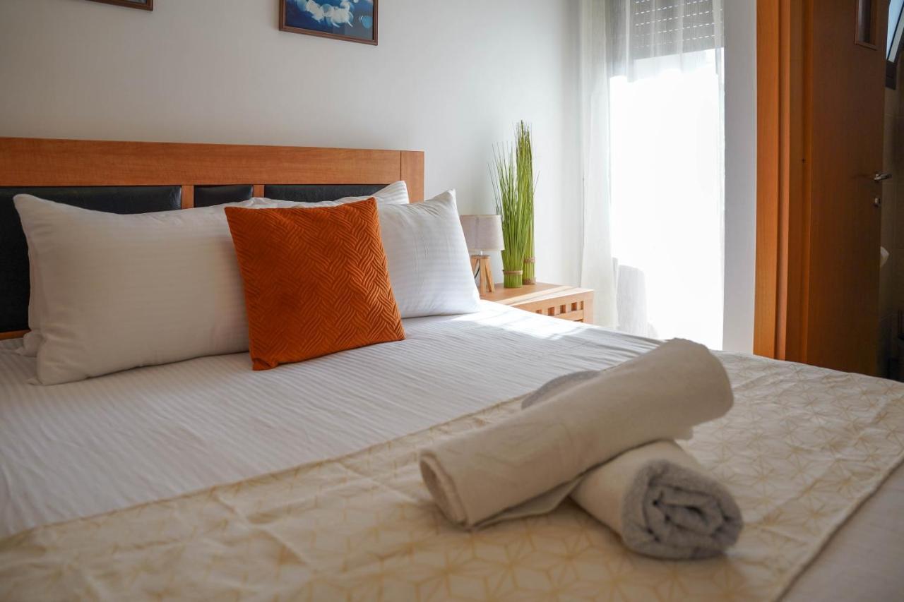 Two Bed Room Apartment 5 Min Walk To The Beach Эйлат Экстерьер фото