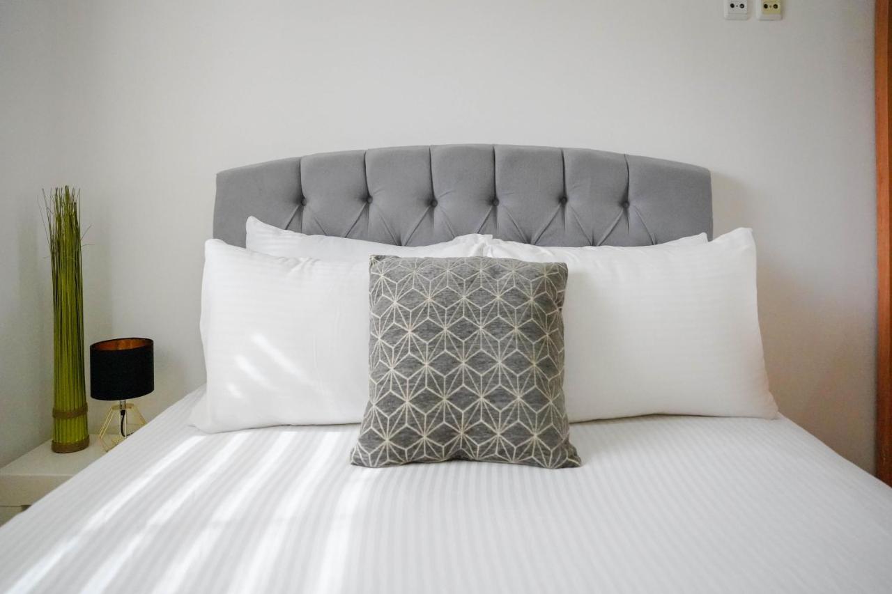 Two Bed Room Apartment 5 Min Walk To The Beach Эйлат Экстерьер фото