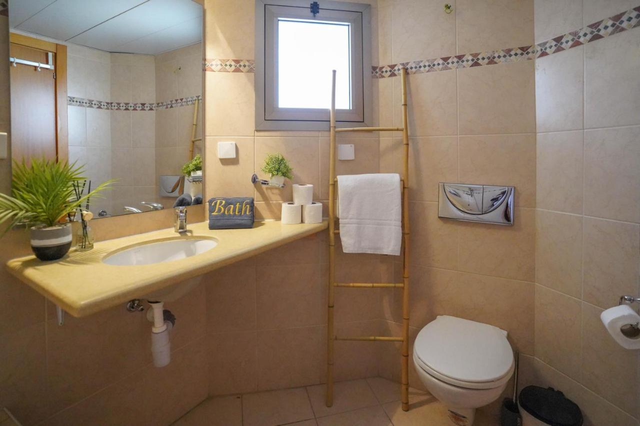 Two Bed Room Apartment 5 Min Walk To The Beach Эйлат Экстерьер фото